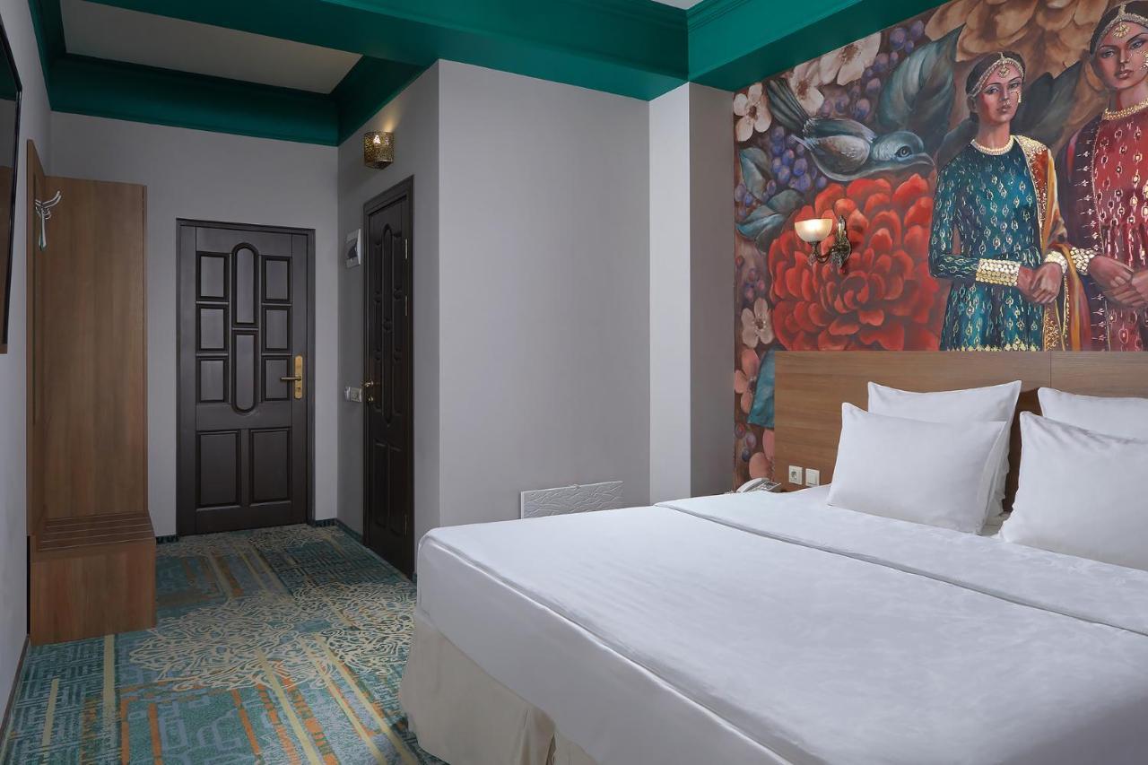 Garuda Boutique Hotel Sukhumi Exterior photo